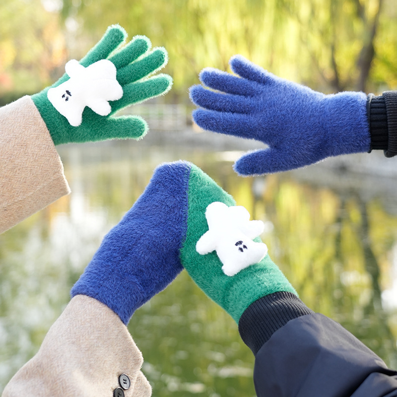 Fleece-lined, Windproof, Cute Cartoon Couple's Wool Gloves 1 Fleece-lined, Windproof, Cute Cartoon Couple's Wool Gloves