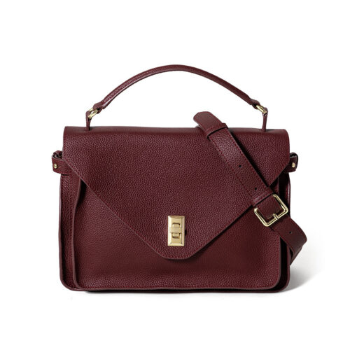 Vintage-Inspired Flap Crossbody Bag