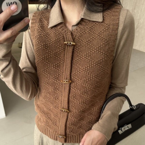 Summer Collection — Women's Diamond Plaid Horn Button Knitted Vest