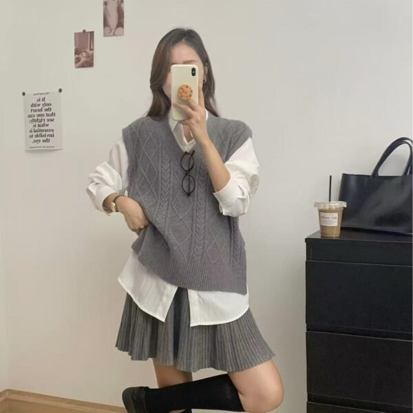 Men's Edit — V-Neck Sweater Vest Academic Cable Knit Gilet