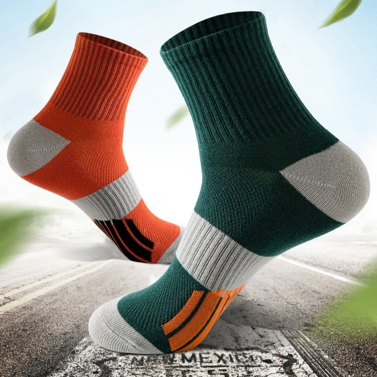 Men's Middle Tube Socks Color Matching Sports Basketball Socks 1 Men's Middle Tube Socks Color Matching Sports Basketball Socks