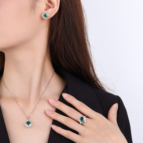 S925 Silver High Carbon Emerald Diamond Princess Square Diamond Set